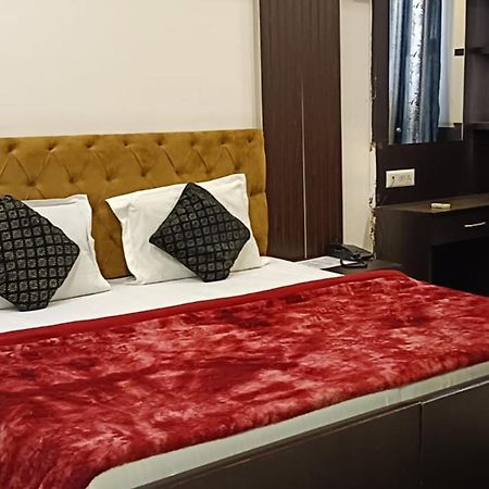 Hotel Shree Kanta คูร์เคาน์ ภายนอก รูปภาพ