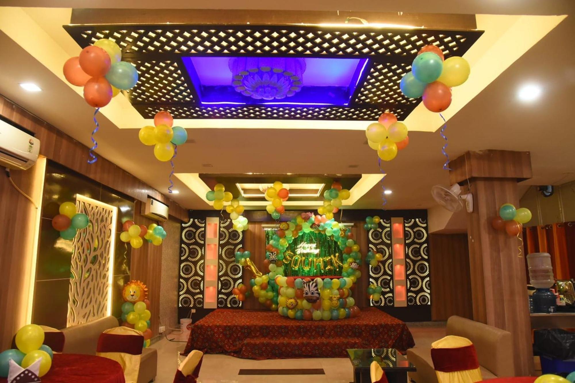 Hotel Shree Kanta คูร์เคาน์ ภายนอก รูปภาพ