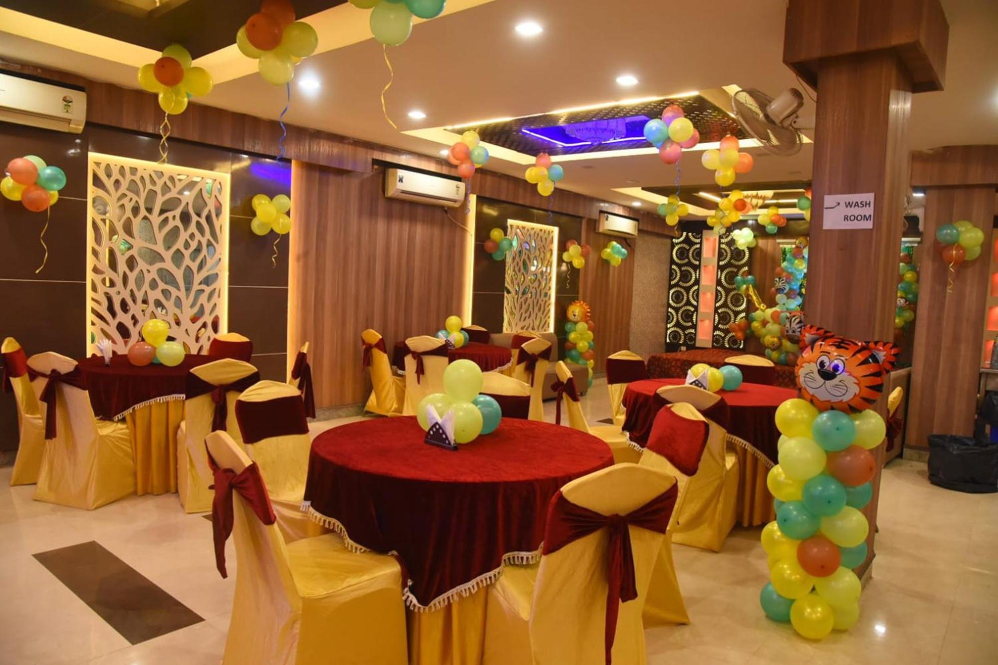 Hotel Shree Kanta คูร์เคาน์ ภายนอก รูปภาพ